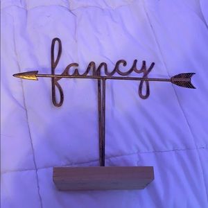 decoration/bracelet holder